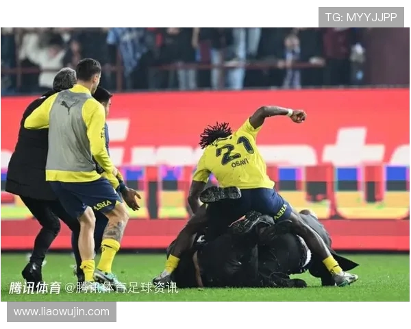 黄蜂队与76人队激战成和双方表现精彩引发球迷热议